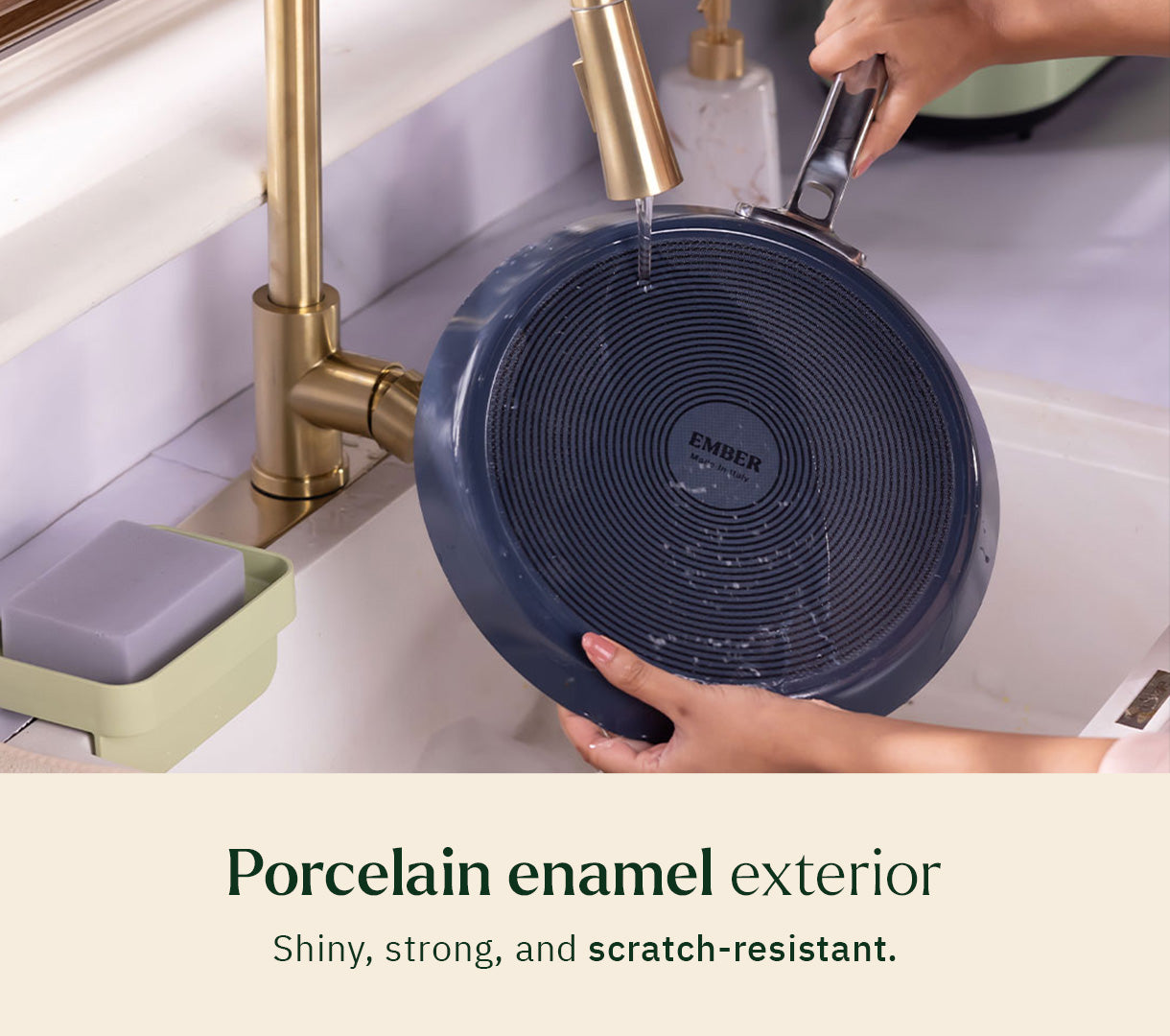 Flat Pan 28 cm - Nilgiri Blue