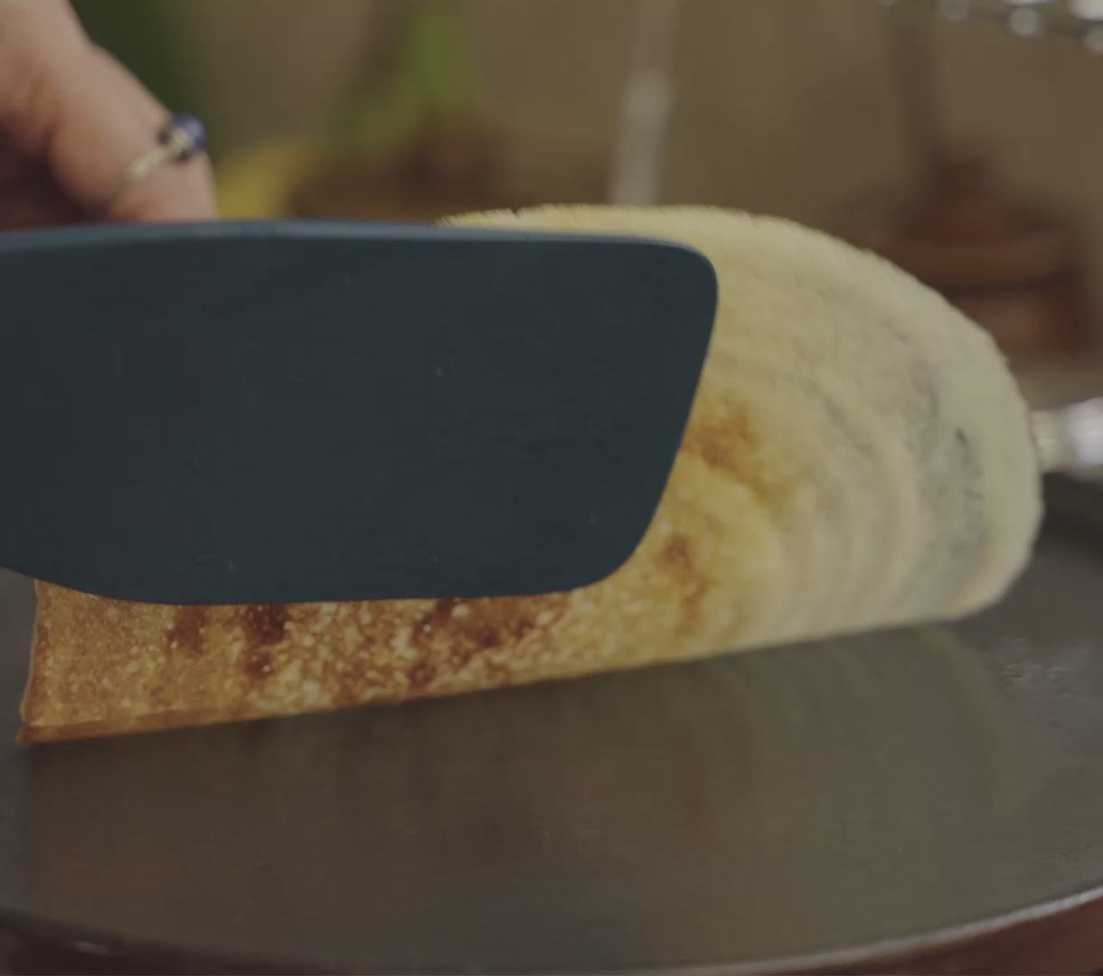 TitaniumClad™  Cast Iron Tawa 30cm - Wine