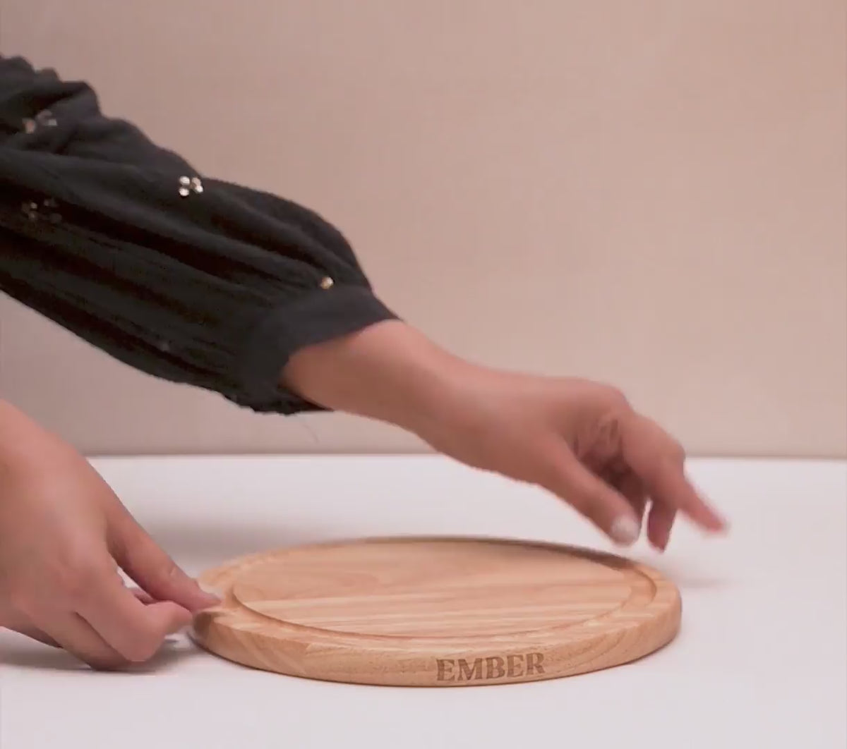 Ember Cast Iron Magnetic Trivet - Wood
